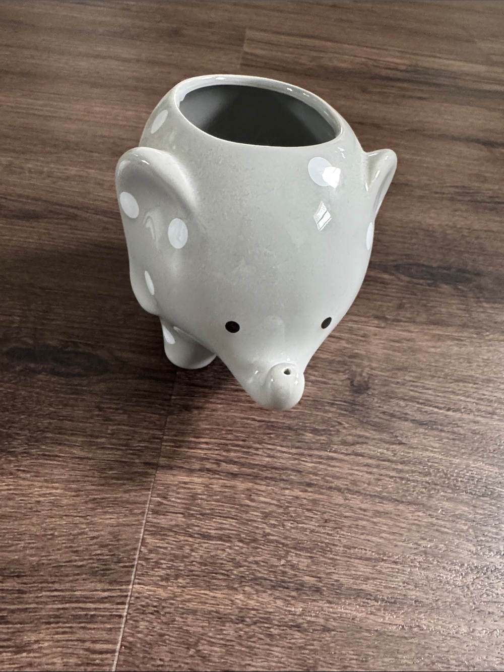 Ceramic Elephant Planter - Gray